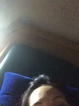 nidejiejie online show from May 27, 3:53 pm