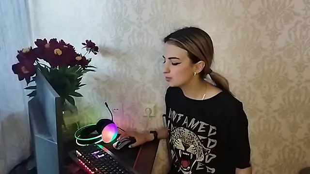 By Mira online show from May 31, 2:46 pm