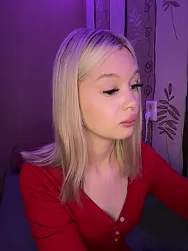 Velvet Doll  online show from July 15, 5:02 am