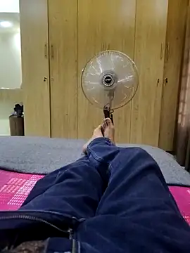 Snapshot of santhoshkannadaboy chatting on May 8, 4:45 pm santhoshkannadaboy online show from May 8, 4:45 pm