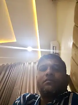 Snapshot of santhoshkannadaboy chatting on May 12, 10:23 am santhoshkannadaboy online show from May 12, 10:23 am