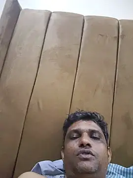 Snapshot of santhoshkannadaboy chatting on May 15, 11:34 pm santhoshkannadaboy online show from May 15, 11:34 pm