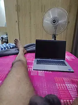 Snapshot of santhoshkannadaboy chatting on May 15, 11:56 pm santhoshkannadaboy online show from May 15, 11:56 pm