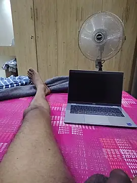 Snapshot of santhoshkannadaboy chatting on May 16, 12:07 am santhoshkannadaboy online show from May 16, 12:07 am