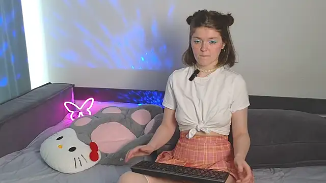 Annpopsy online show from May 22, 3:17 pm