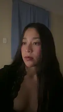 Snapshot of Meryxxxo chatting on August 6, 12:01 am Meryxxxo online show from August 6, 12:01 am