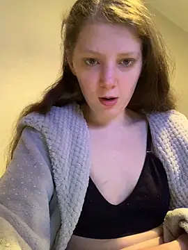 Snapshot of Tatum-Bear chatting on May 13, 8:38 pm Tatum-Bear online show from May 13, 8:38 pm