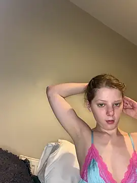 Snapshot of Tatum-Bear chatting on May 22, 8:36 pm Tatum-Bear online show from May 22, 8:36 pm