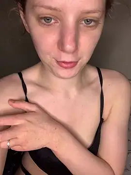 Snapshot of Tatum-Bear chatting on July 3, 9:32 pm Tatum-Bear online show from July 3, 9:32 pm