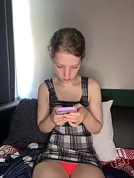 Snapshot of Tatum-Bear chatting on July 8, 2:32 pm Tatum-Bear online show from July 8, 2:32 pm