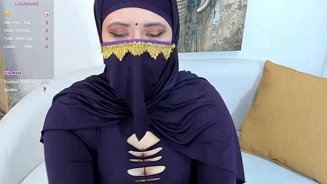 Snapshot of yasmin_dina chatting on May 7, 1:38 pm yasmin dina online show from May 7, 1:38 pm
