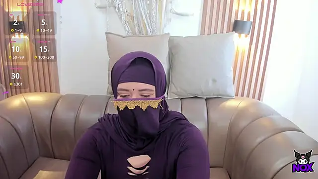 Snapshot of yasmin_dina chatting on May 12, 3:20 pm yasmin dina online show from May 12, 3:20 pm