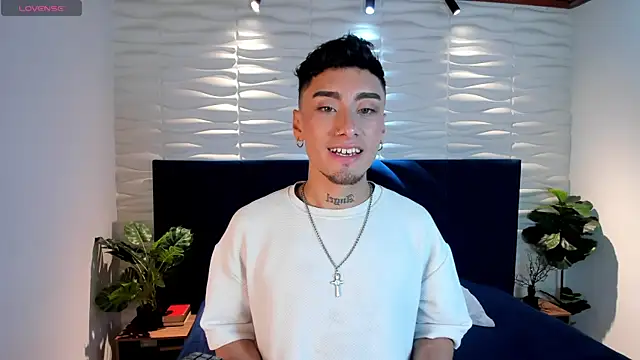 Snapshot of Spencerwhite_ chatting on July 2, 7:53 pm Spencerwhite online show from July 2, 7:53 pm
