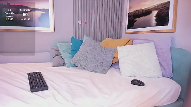 Karlie moore  online show from May 30, 2:58 pm