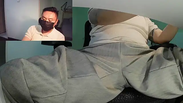 mrcake666 online show from May 15, 4:36 pm