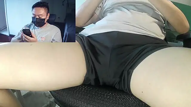 mrcake666 online show from May 25, 1:44 am