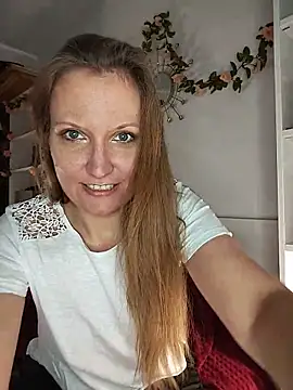 Snapshot of Candy_Cougar chatting on May 14, 6:53 am Candy Cougar online show from May 14, 6:53 am