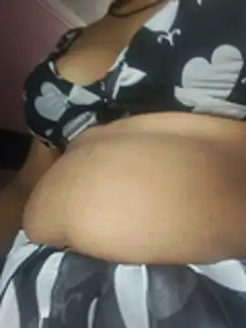 Snapshot of sexy_riya16 chatting on July 25, 7:28 am sexy riya16 online show from July 25, 7:28 am