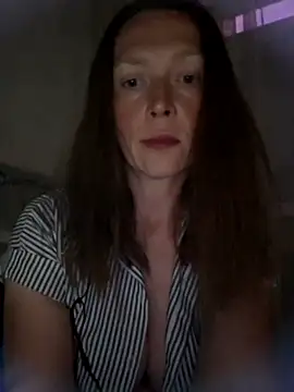 Snapshot of MillaSmileX chatting on May 14, 5:31 pm MillaSmileX online show from May 14, 5:31 pm