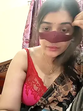 Snapshot of Joya-02 chatting on May 6, 9:31 pm Joya-02 online show from May 6, 9:31 pm