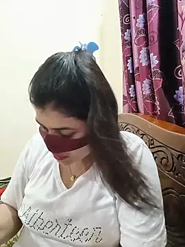 Snapshot of Joya-02 chatting on May 19, 6:58 pm Joya-02 online show from May 19, 6:58 pm
