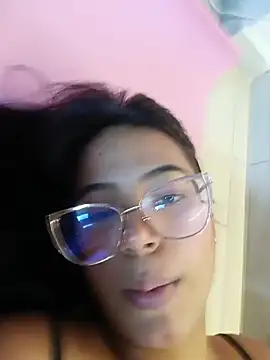 Snapshot of Raven_stonee01 chatting on May 16, 12:18 am Raven stonee01 online show from May 16, 12:18 am
