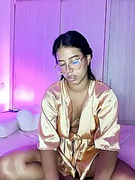 Snapshot of Raven_stonee01 chatting on May 27, 1:57 am Raven stonee01 online show from May 27, 1:57 am