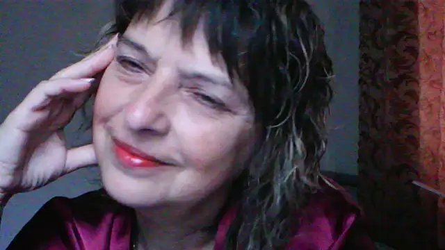 Snapshot of ElizabethGorden chatting on May 9, 3:23 am ElizabethGorden online show from May 9, 3:23 am