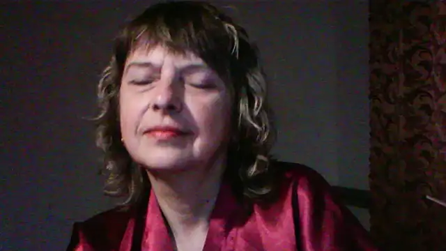 Snapshot of ElizabethGorden chatting on May 10, 3:01 am ElizabethGorden online show from May 10, 3:01 am