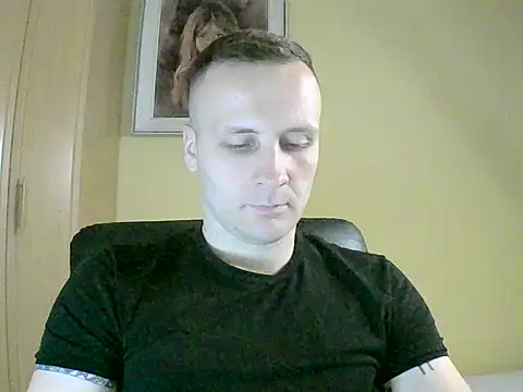 Snapshot of MacMillan69 chatting on May 19, 8:42 am MacMillan69 online show from May 19, 8:42 am
