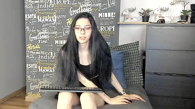 Snapshot of RavennBliss chatting on May 29, 5:38 am RavennBliss online show from May 29, 5:38 am