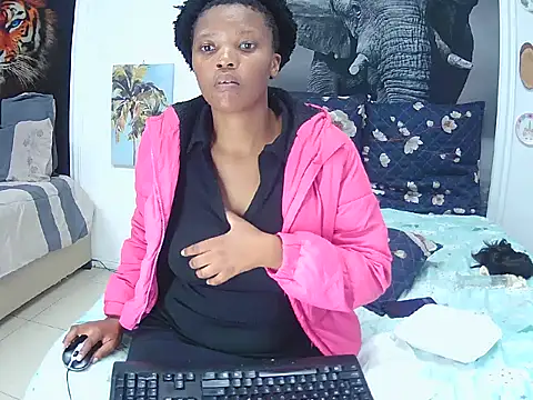 DivineShady online show from May 11, 2:45 pm