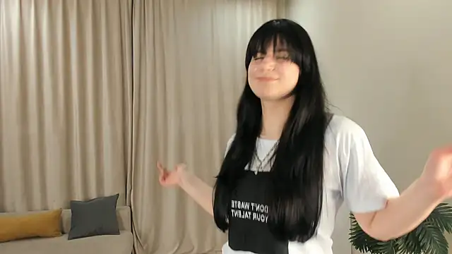 Snapshot of GrayceDeclet chatting on May 14, 5:53 pm GrayceDeclet online show from May 14, 5:53 pm