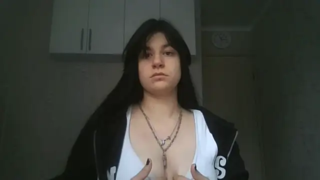 Snapshot of GrayceDeclet chatting on July 10, 6:07 am GrayceDeclet online show from July 10, 6:07 am
