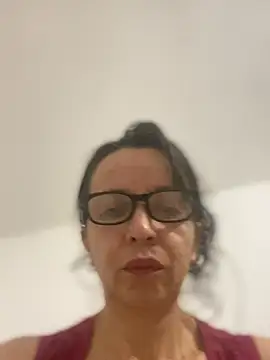 Snapshot of Soy_Camila8 chatting on May 20, 12:28 am Soy Camila8 online show from May 20, 12:28 am