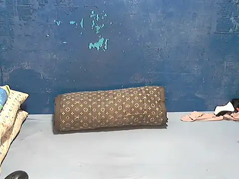 hotchilimom online show from March 17, 2:05 am