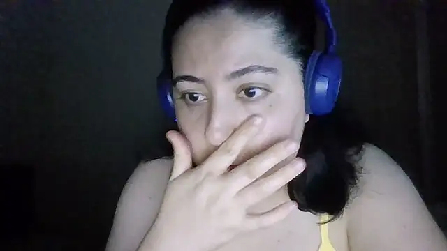 Snapshot of IsabellaJacobs chatting on June 18, 10:58 pm IsabellaJacobs online show from June 18, 10:58 pm
