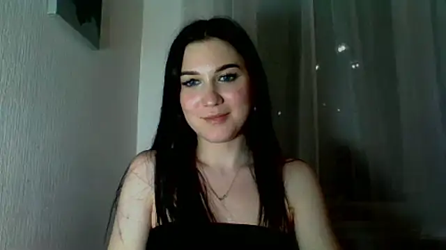 Snapshot of Katiee_Foxi chatting on May 10, 10:15 pm Katiee Foxi online show from May 10, 10:15 pm