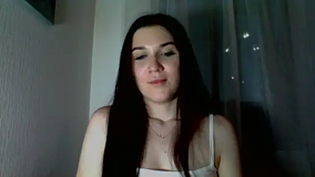Snapshot of Katiee_Foxi chatting on May 24, 12:04 am Katiee Foxi online show from May 24, 12:04 am