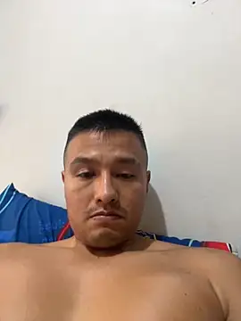 Snapshot of astromm90 chatting on May 4, 3:08 pm astromm90 online show from May 4, 3:08 pm