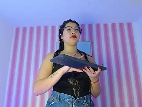 sofia rosse 2 online show from May 7, 11:15 am