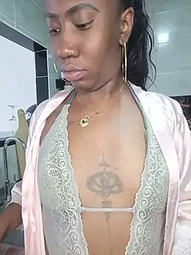 Rossiecameron  online show from May 12, 2:03 pm