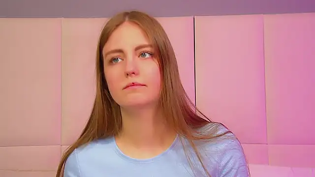 SofiaSarvains online show from May 29, 6:06 pm