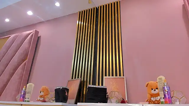 Anny bakers  online show from July 28, 3:21 pm