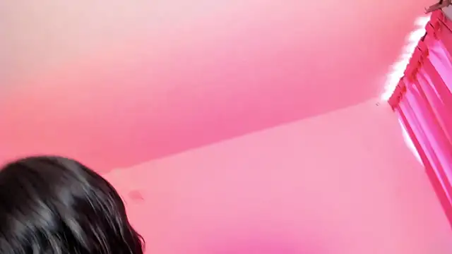 Snapshot of Sophiie_dreams chatting on May 23, 3:05 pm Sophiie dreams online show from May 23, 3:05 pm
