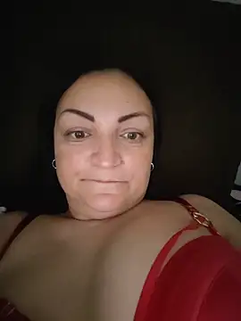 LunaMoonlira online show from May 27, 6:05 pm