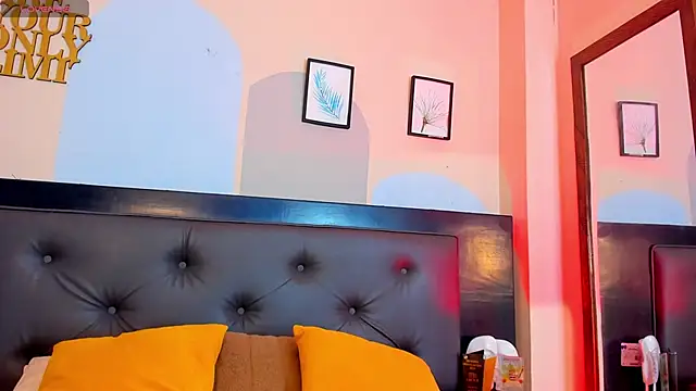 Snapshot of Boy_Mathew chatting on May 15, 11:39 am Boy Mathew online show from May 15, 11:39 am