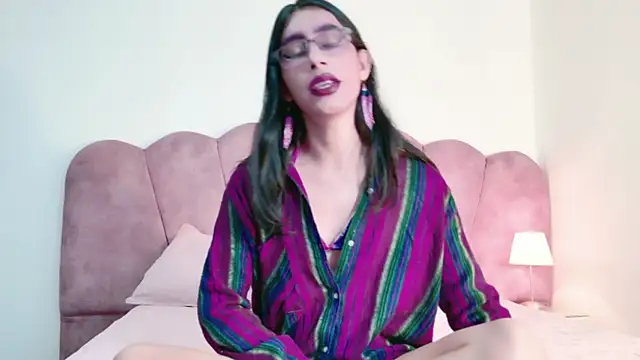 Alexadomina22 online show from May 21, 7:10 pm
