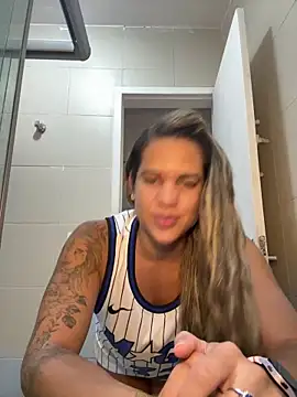 Snapshot of Casada_Ninja chatting on May 25, 3:56 am Casada Ninja online show from May 25, 3:56 am