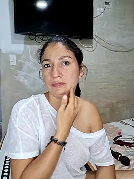 Rosa1079 online show from June 7, 3:32 am